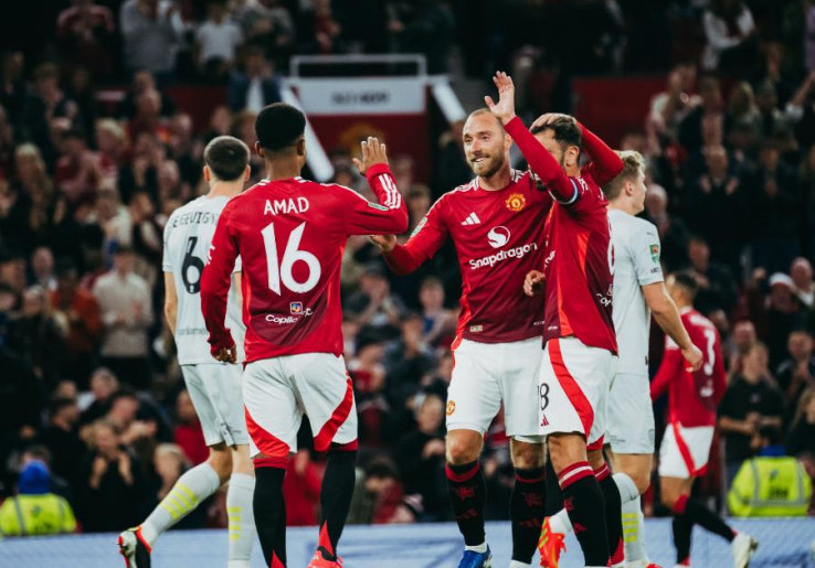 Hasil Piala Liga: Manchester United Bantai Barnsley dengan Skor 7-0 di Old Trafford