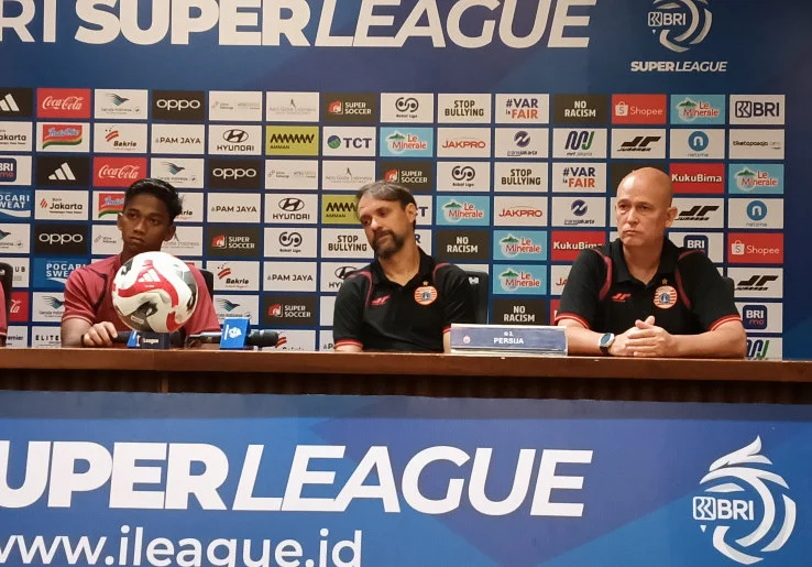 Mauricio Souza Tutup Mulut Soal Rumor Transfer Paruh Musim, Jaja Batal ke Persija?