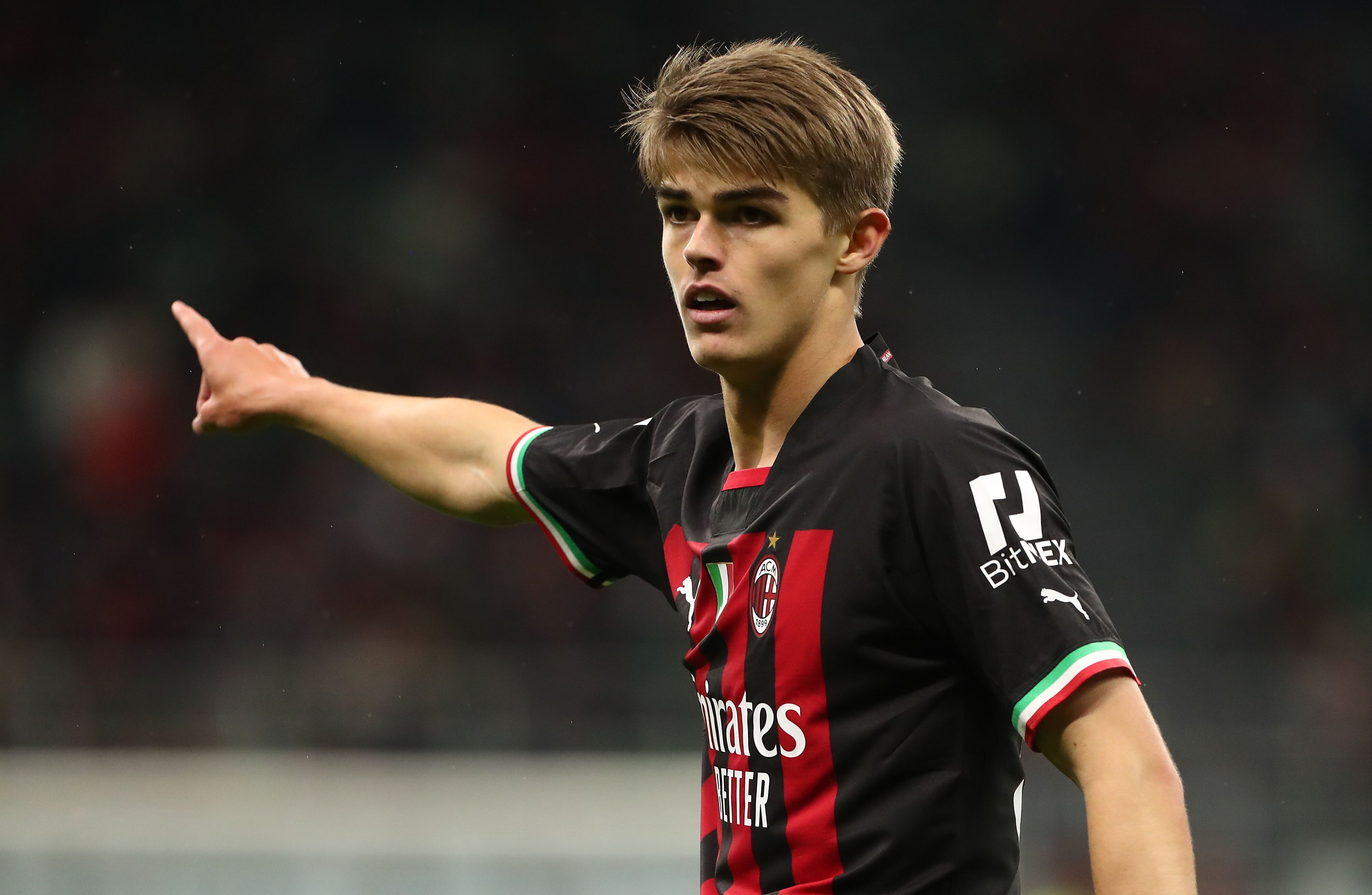 Milan Sepakat Lepas Charles De Ketelaere ke Atalanta