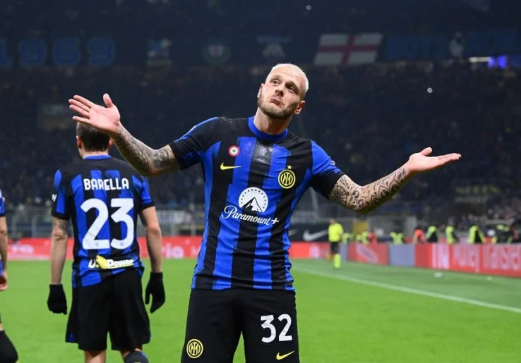 Inter Milan Tak Kunjung Perpanjang Kontrak Federico Dimarco, Barcelona Siap Tampung