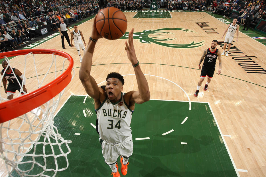 Hasil NBA: Bukan Antetokounmpo atau Harden, Bledsoe Curi Perhatian Saat Bucks Kalahkan Rockets