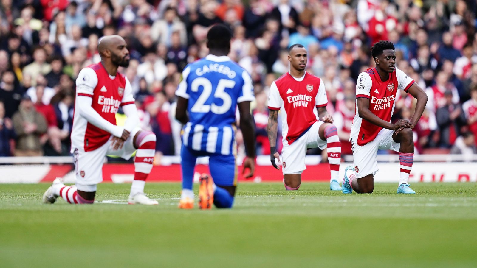 Aksi Berlutut Terancam Hilang dari Premier League