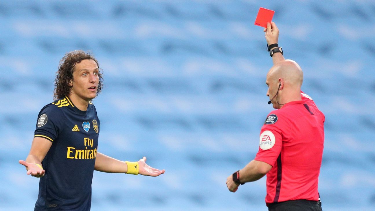 Arsenal Terseok, Gary Neville Ingat Nasihat Sir Alex Ferguson