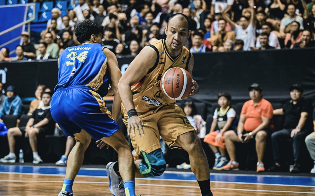 Hasil IBL 2025 Pekan Ke-10: Dewa United Banten Bungkam Prawira Bandung