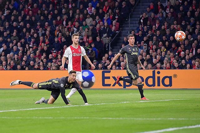 Matthijs De Ligt Sanjung Ketajaman Cristiano Ronaldo di Kotak Penalti
