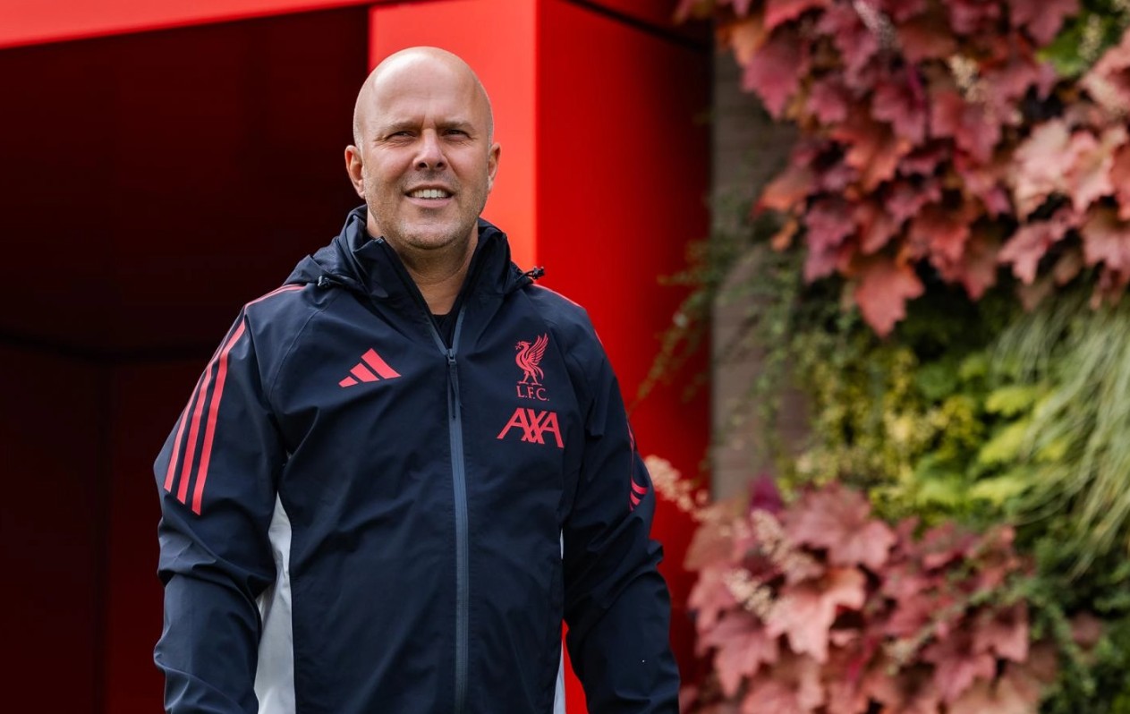 Arne Slot Sebut Liverpool Favorit Juara Bukan karena Belanja Besar-besaran