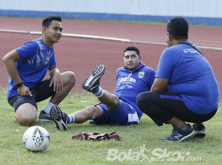 Esteban Vizcarra Keberatan dengan Gaji 50 Persen Sesuai SK PSSI