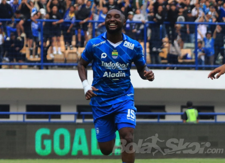 Bojan Hodak Pastikan Levy Madinda Masih Perkuat Persib di Putaran Kedua Liga 1