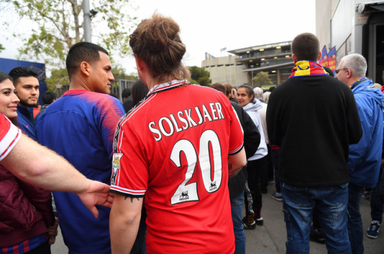 Mayoritas Fans Manchester United Desak Solskjaer Mainkan Fred