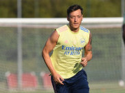 Mesut Ozil Sudah Tunjuk Pewarisnya di Arsenal