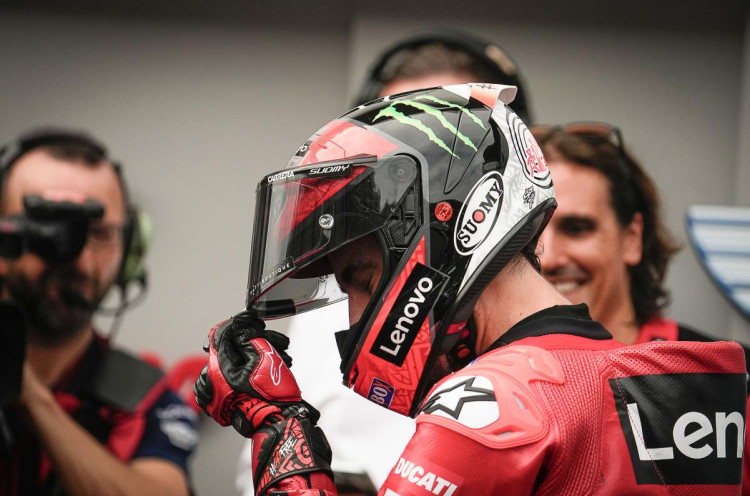 Francesco Bagnaia Diserang, Ducati Pasang Badan