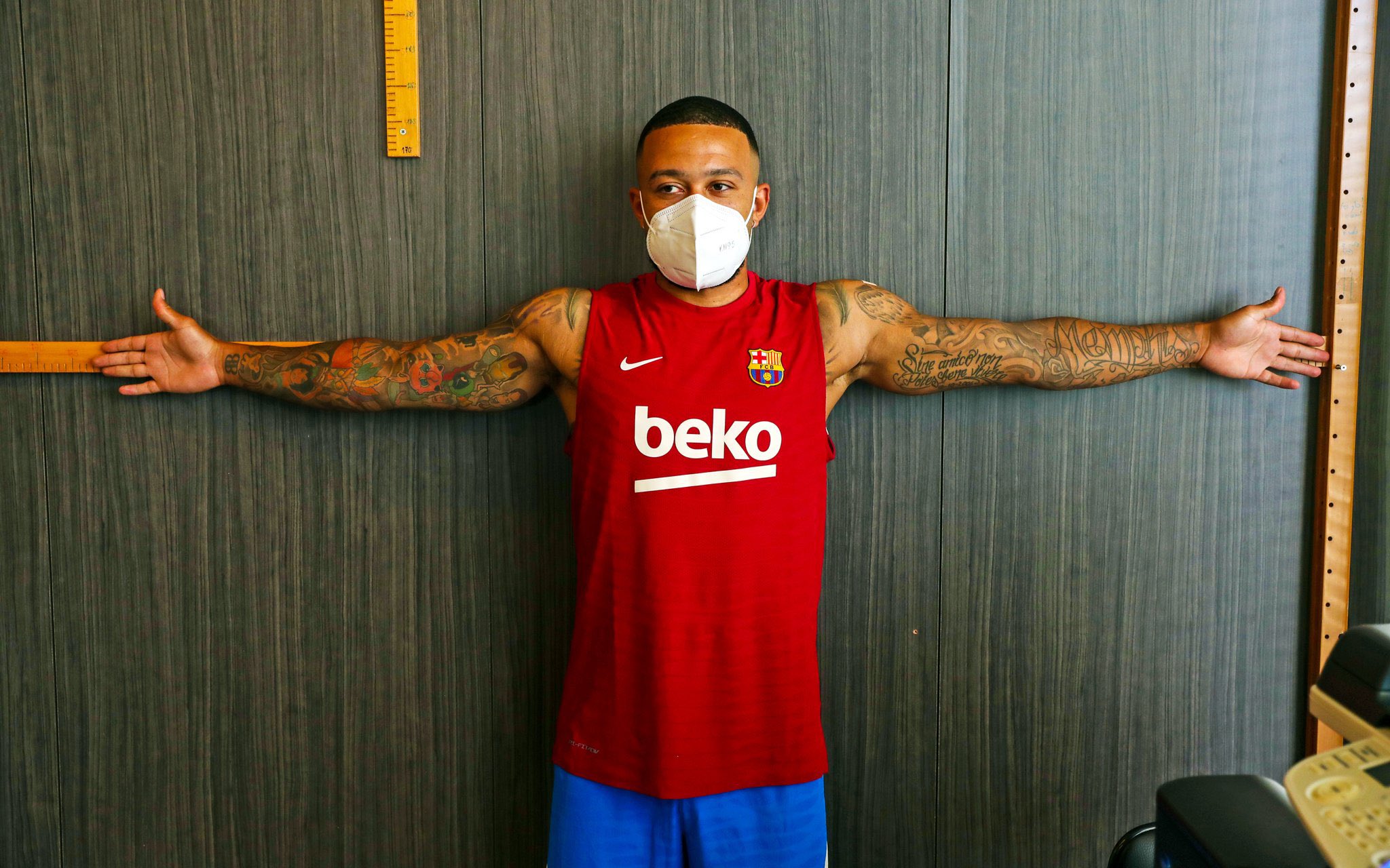 Peran Penting Koeman dalam Kepindahan Memphis Depay ke Barcelona
