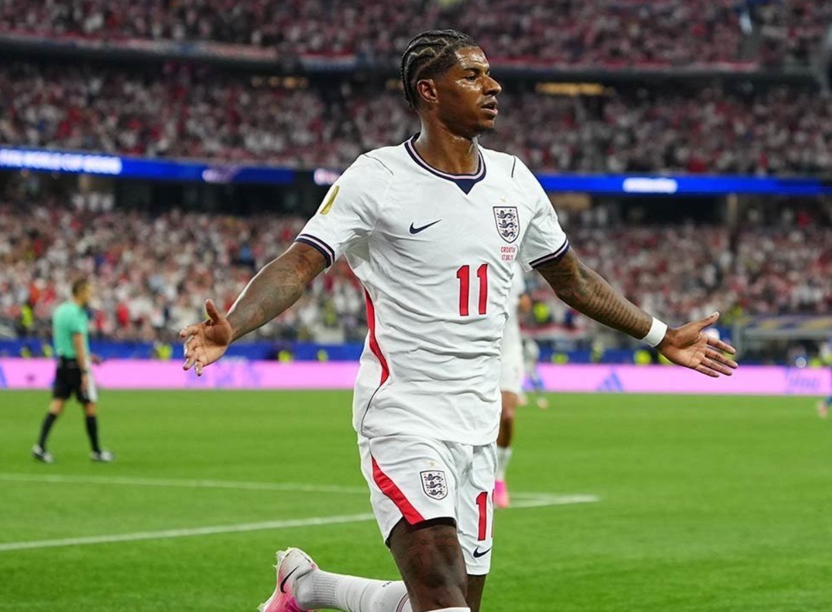 Diminati Tottenham, Chelsea, dan Arsenal, Rashford Condong Bertahan di MU