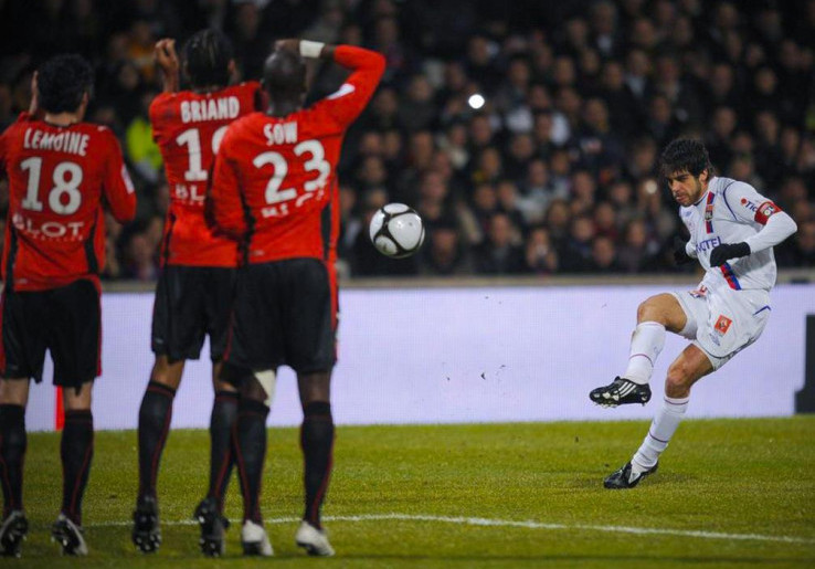 7 Spesialis Tendangan Bebas dengan Jumlah Gol Terbanyak dalam Sejarah