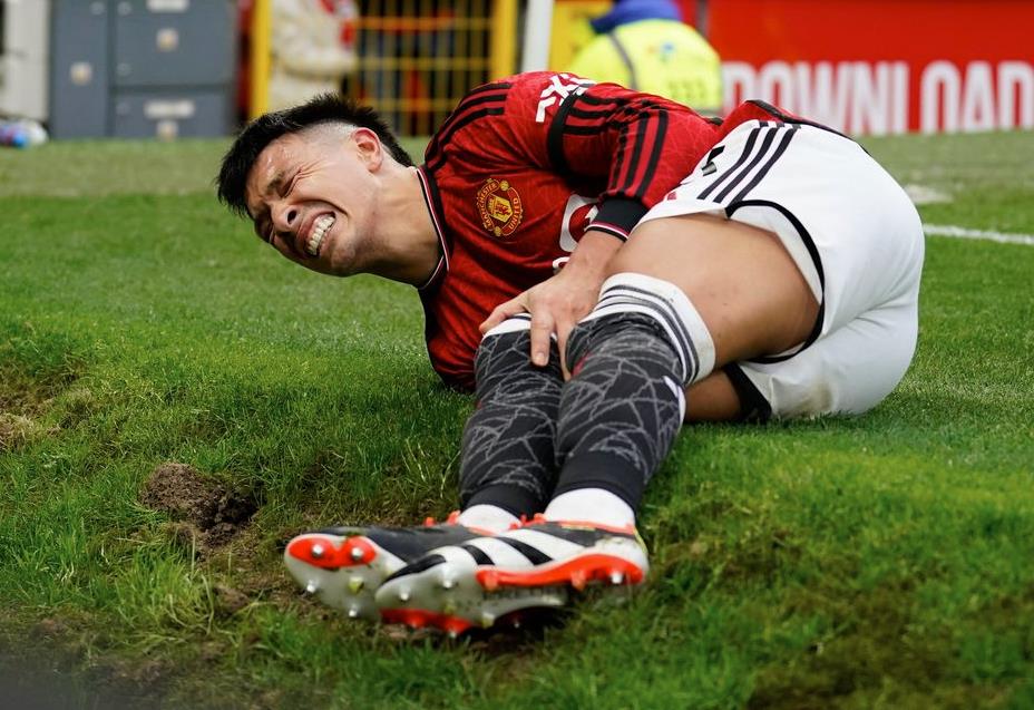 Pernyataan Manchester United Terkait Cedera Lisandro Martinez