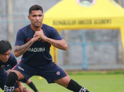 Alberto 'Beto' Goncalves Berbaju Madura United