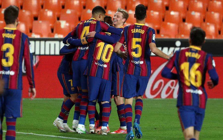 Pemain Barcelona Sambangi Rumah Lionel Messi, Antara Pesta Kemenangan atau Perpisahan
