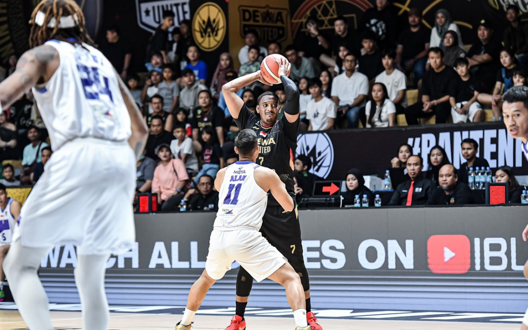 Hasil IBL 2025 Pekan Kelima: Taklukan Tangerang Hawks, Dewa United Banten Menangi Laga Derby