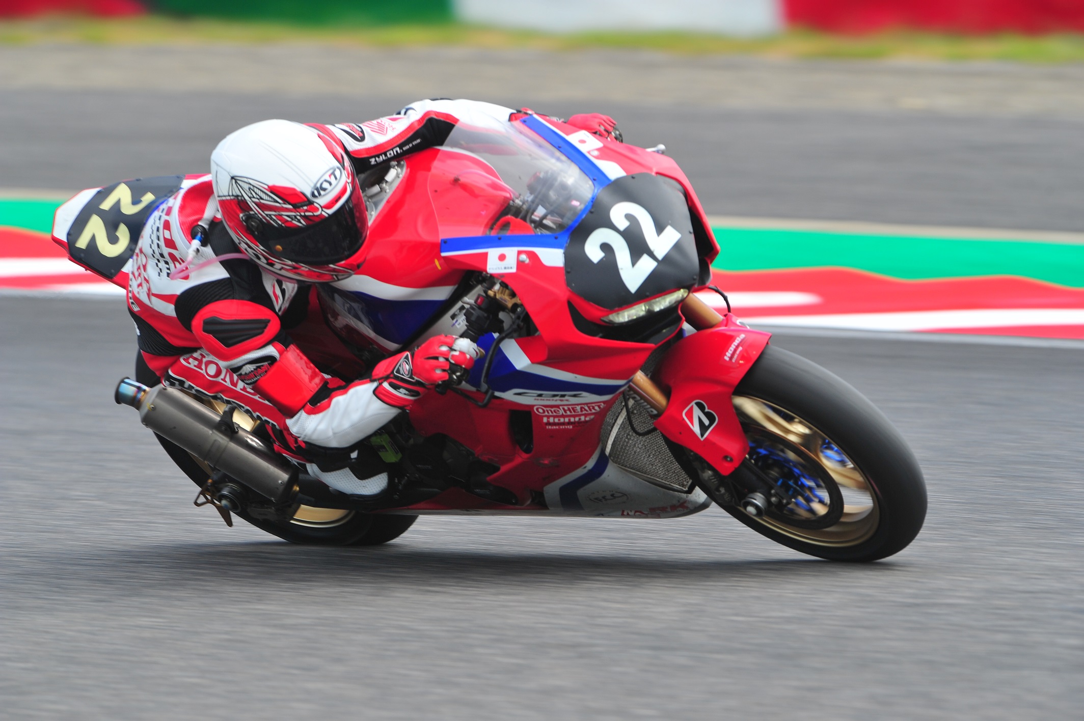 Pembalap Indonesia Masuk 7 Besar Suzuka Endurance