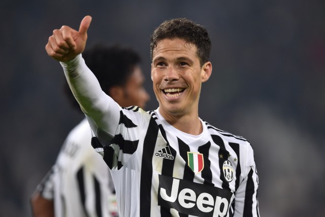 Hernanes Pindah ke Genoa