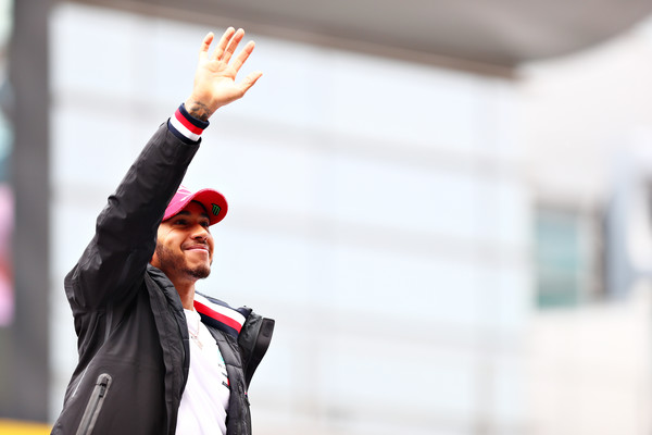 Lewis Hamilton Satu-satunya Pembalap yang Satu Level dengan Ayrton Senna