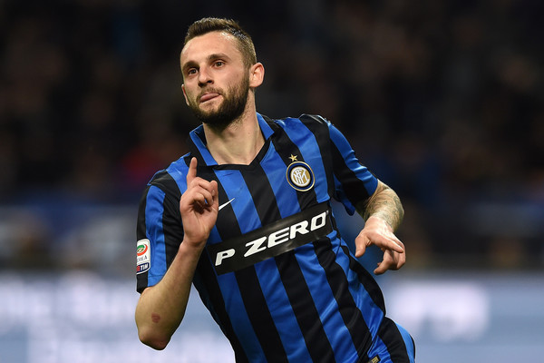 Ini Alasan Brozovic Tolak Gabung Chelsea