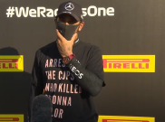 Lewis Hamilton Kenakan Kaus Khusus saat Menangi F1 GP Tuscan