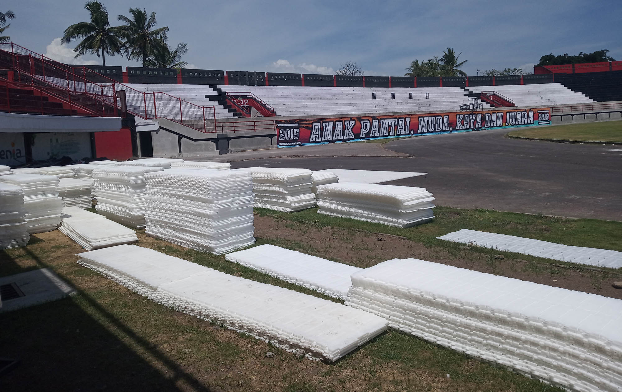 Gelar Pesta Mewah, Bali United Punya Cara Lindungi Rumput