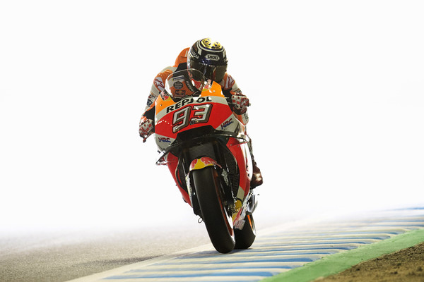 Hari Pertama Tes MotoGP Sepang: Marc Marquez Tercepat, Banyak Pembalap Kecelakaan 