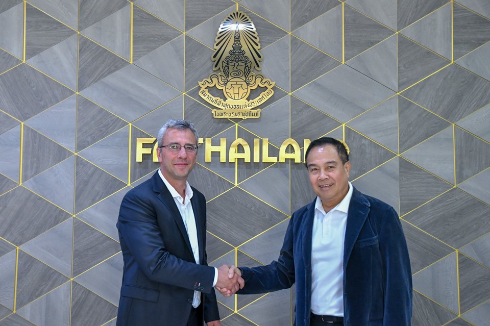 Thailand Tunjuk Jebolan La Masia sebagai Direktur Teknik
