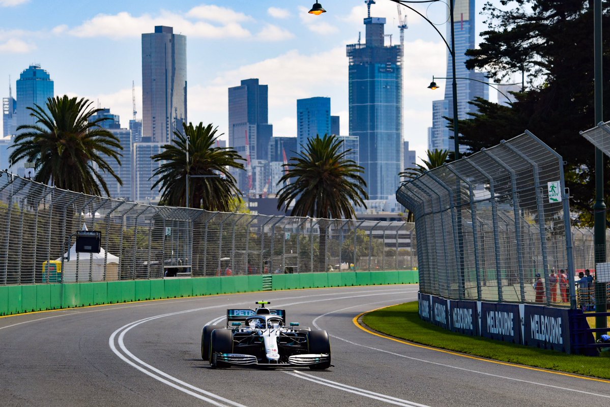 Latihan Bebas Pertama F1 GP Australia: Hamilton Ungguli Vettel dengan Selisih 0,038 detik