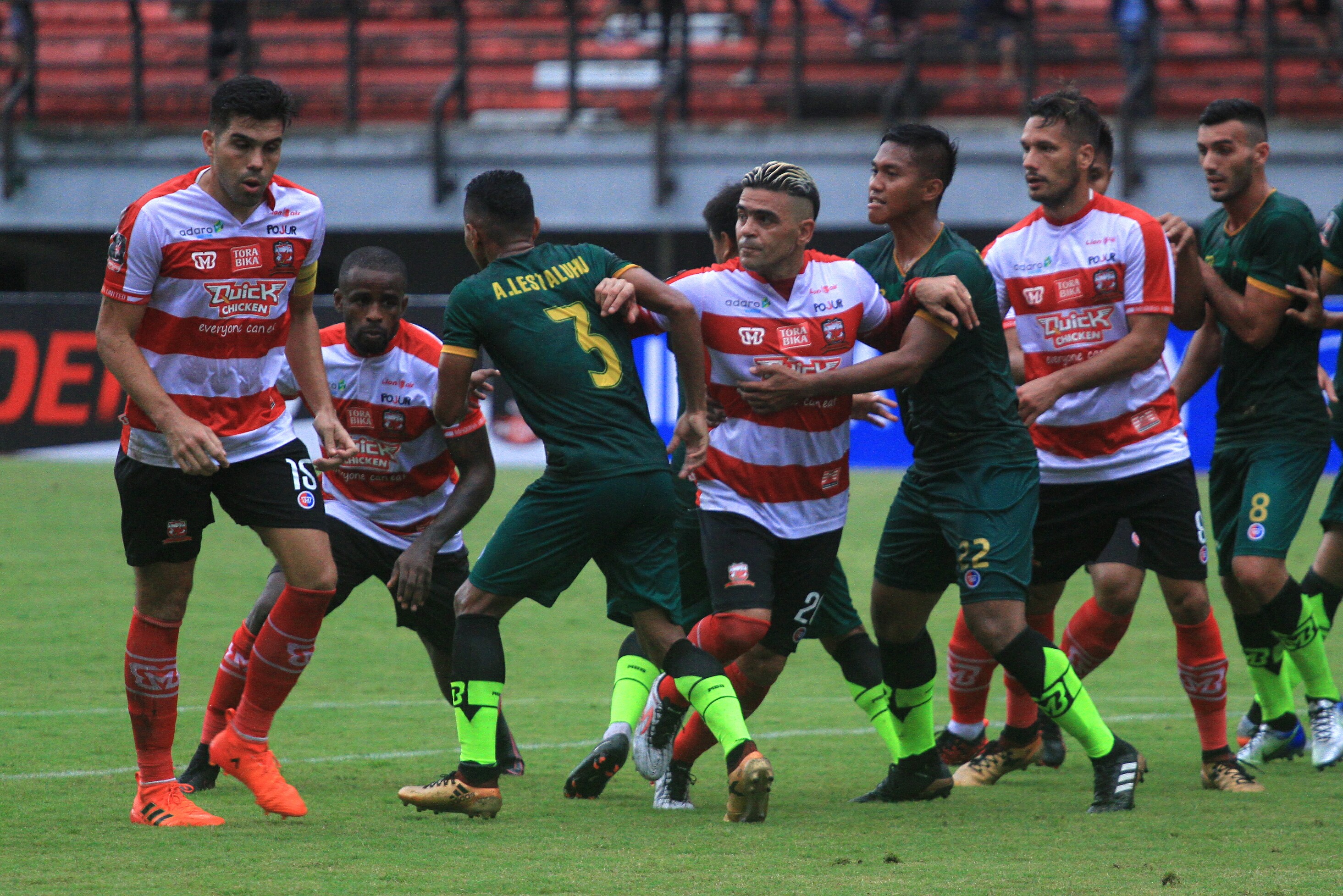 Gomes Oliviera Tegaskan Madura United Tidak Hanya Bergantung Pemain Asing
