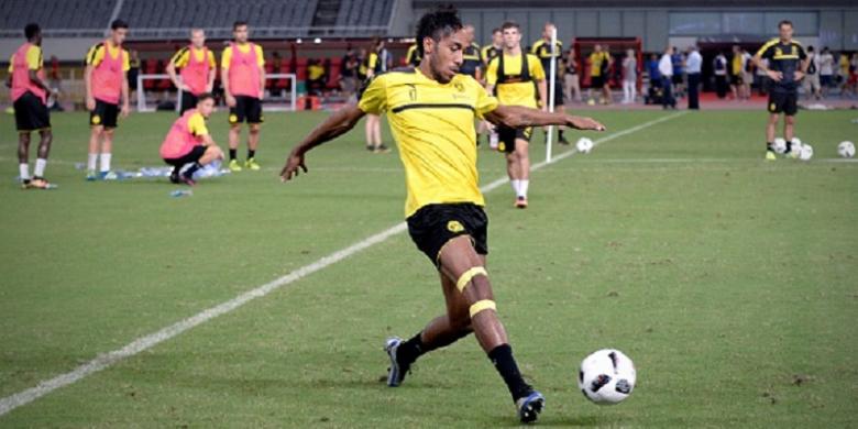 MU Menanggung Malu di Shanghai