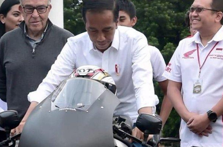 Tunggangi RC123V, Jokowi Siap Tampil pada MotoGP 2021