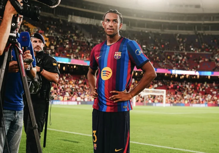 Alejandro Balde Tak Masuk Skuad Barcelona vs Elche, Fix ke Manchester United?
