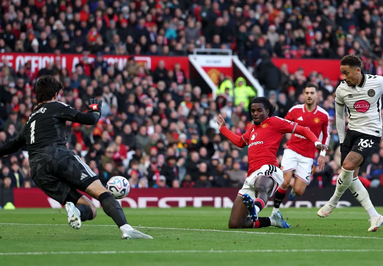 Klasemen Terbaru Premier League: Liverpool Masuk Empat Besar, Manchester United Dekati Zona Degradasi