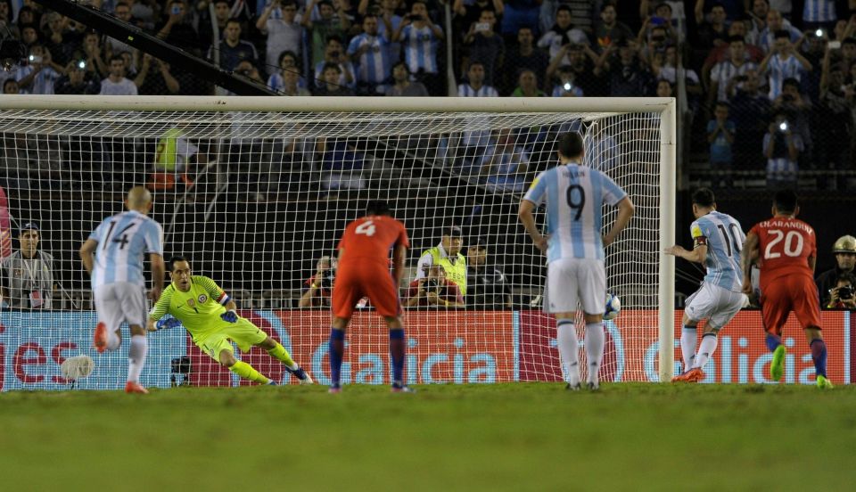 Gol Penalti Messi Menangkan Argentina Atas Chile