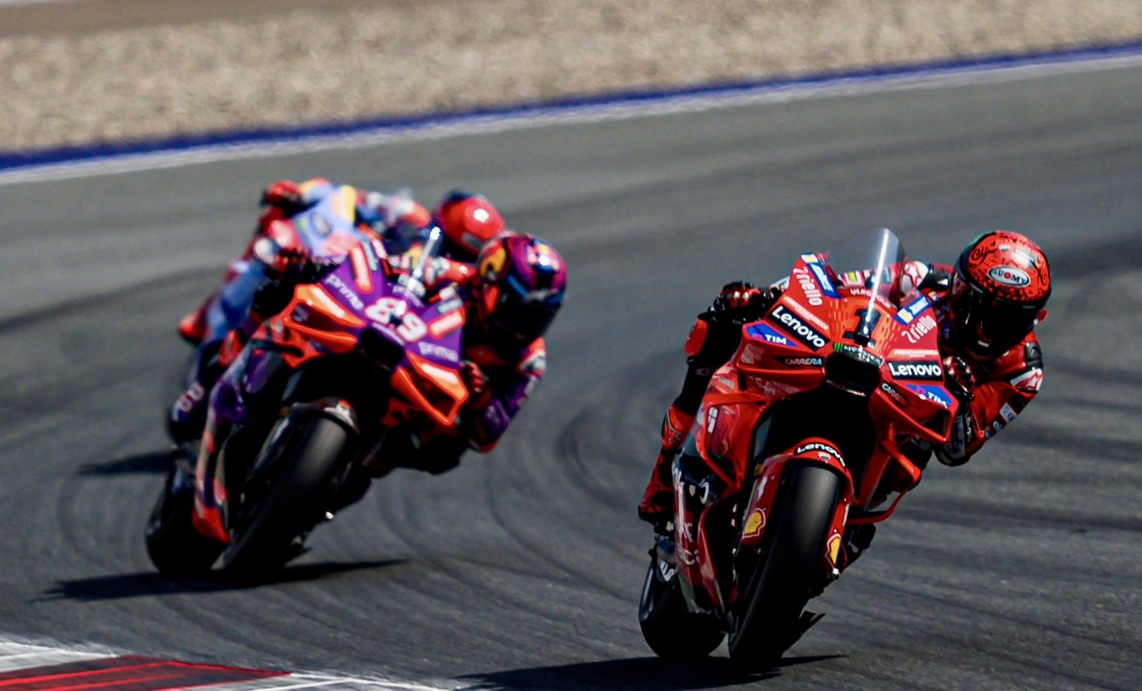 Kedapatan Memata-matai Motor Ducati, Davide Tardozzi Bertengkar dengan Mekanik Aprilia