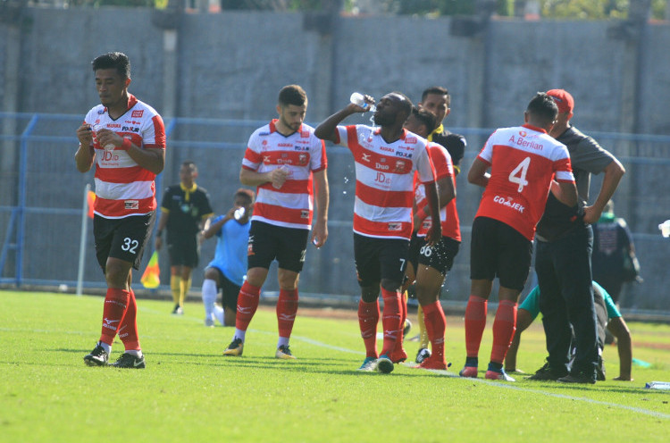 Gomes Apresiasi Skuat Madura United yang Menang dengan Kendala