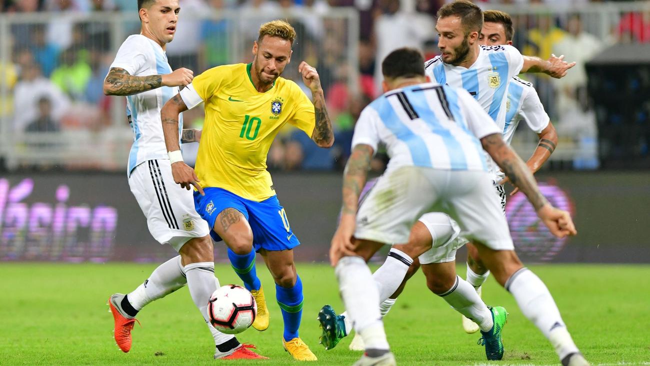 Copa America 2021: Ambisi Neymar Lanjutkan Penderitaan Lionel Messi dan Argentina