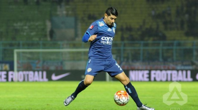 Dicoret Arema, Esteban Vizcarra Belum Tentukan Masa Depannya