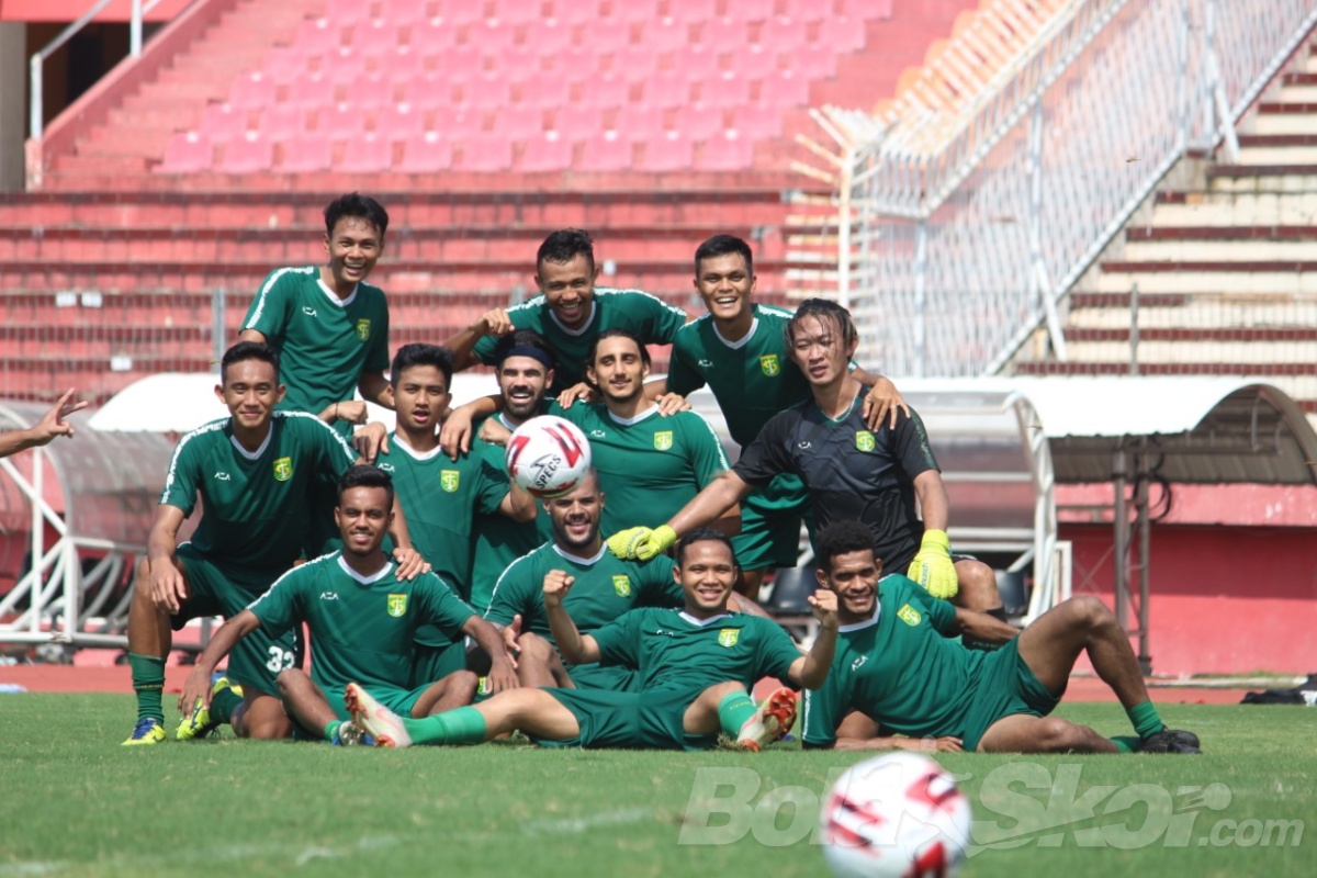 Aji Santoso Risau dengan Sikap Pemain Asing Persebaya terhadap Aturan Gaji 50 Persen