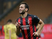 Gelandang Andalan AC Milan Jadi Buruan Dua Musuh Bebuyutan