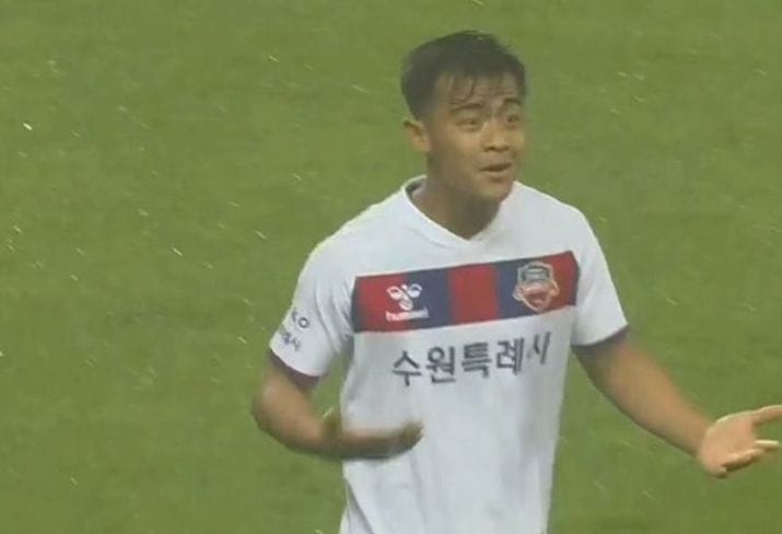 Debut Pahit Pratama Arhan di Suwon FC, Baru Main 3 Menit Kena Kartu Merah