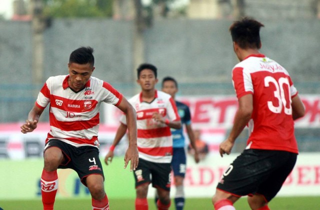 Madura United Menghadirkan