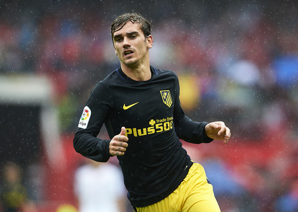 Antoine Griezmann Raih Penghargaan Pemain Terbaik La Liga 2015/16