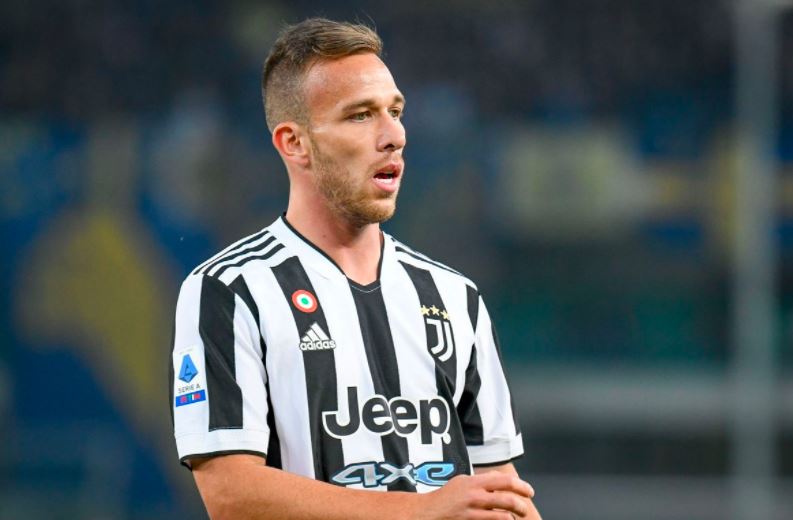 Arsenal Sepakat Rekrut Arthur, Nasibnya Kini di Tangan Juventus