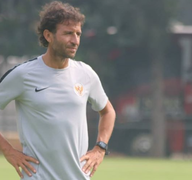 Teringat Peter Withe, Kapten Persib Ingin Luis Milla Dipertahankan