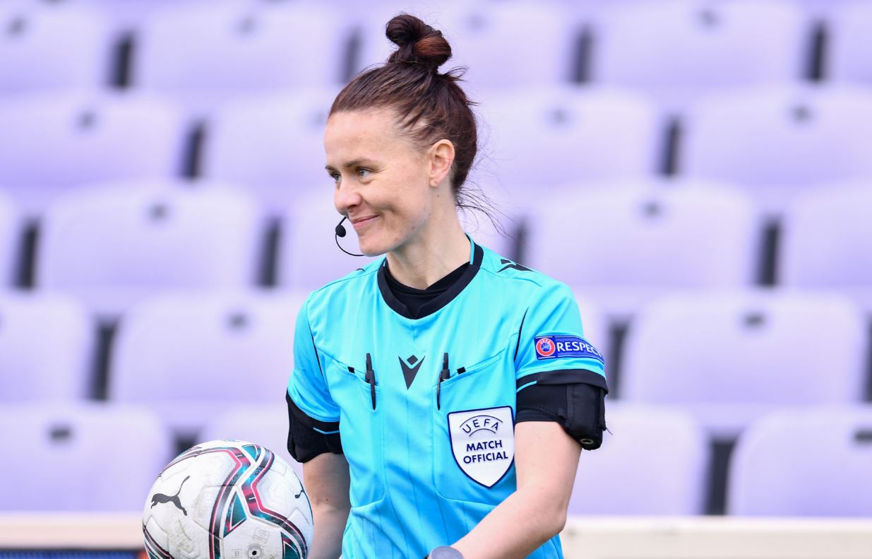 Rebecca Welch, Wasit Wanita Pertama yang Terlibat Laga Premier League