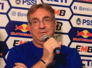 Robert Alberts Sebut Semen Padang Beban Hadapi Persib